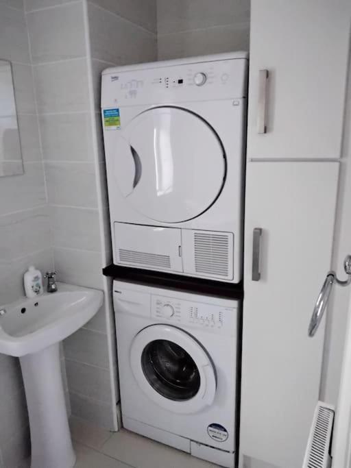 Villa Townhouse Clifden: Located In The Heart Of Connemara Exterior foto