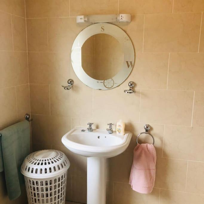 Villa Townhouse Clifden: Located In The Heart Of Connemara Exterior foto